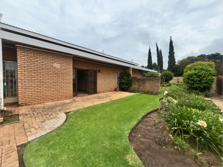 2 Bedroom Property for Sale in Oudorp North West